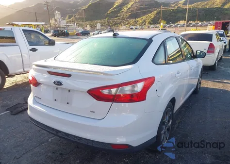 2013 Ford Focus Se z USA, uszkodzony, nr VIN 1FADP3F24DL211123